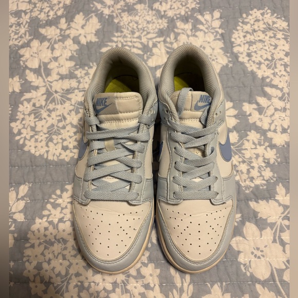 Nike Dunk Tennis Shoes - Picture 2 of 5